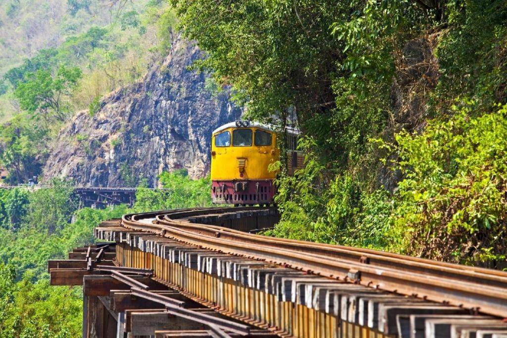 Monaz River Kwai Kanchanaburi by Eksteriør bilde
